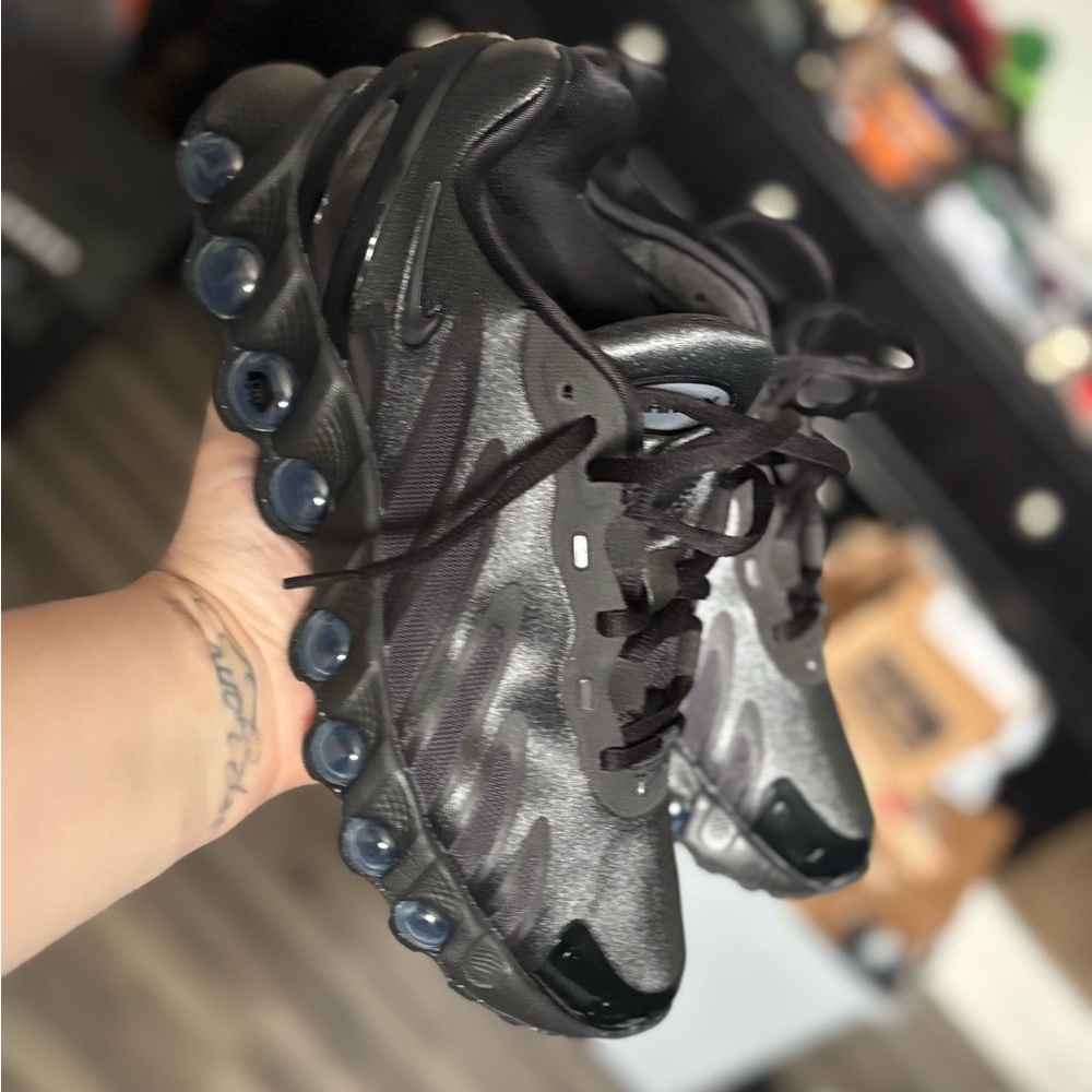 Women’s Nike Airmax DN8